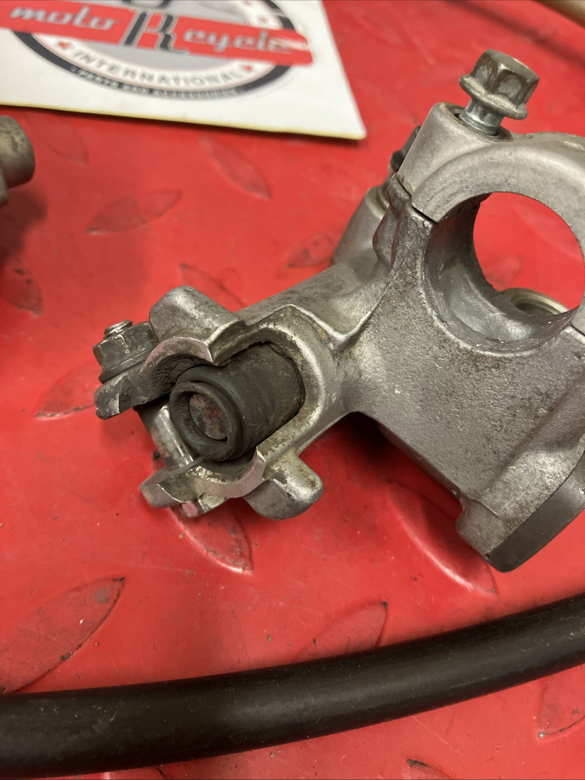 Honda CR250R 2000 Front brake caliper master cylinder hose 2001