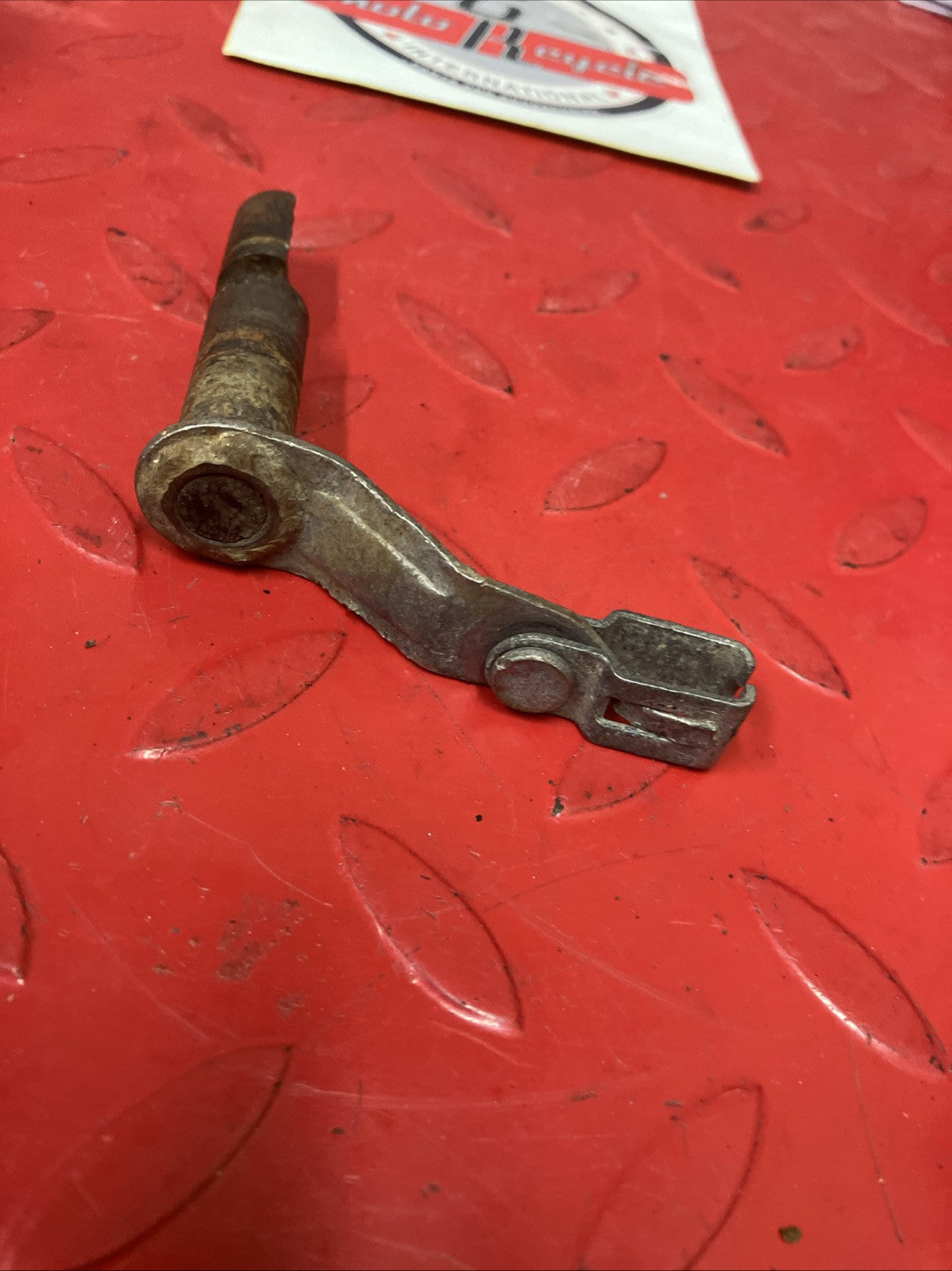 Yamaha YZ125 1984 clutch actuator lifter push lever
