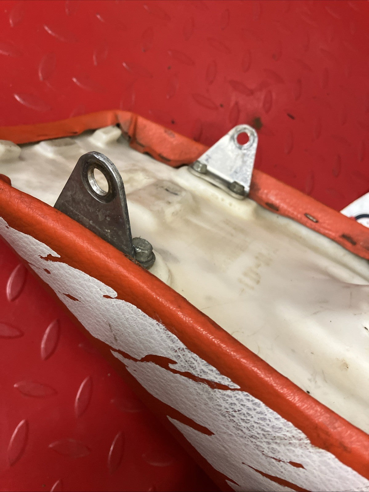 Honda CR250R 1991 Seat saddle pan CR125R CR500R