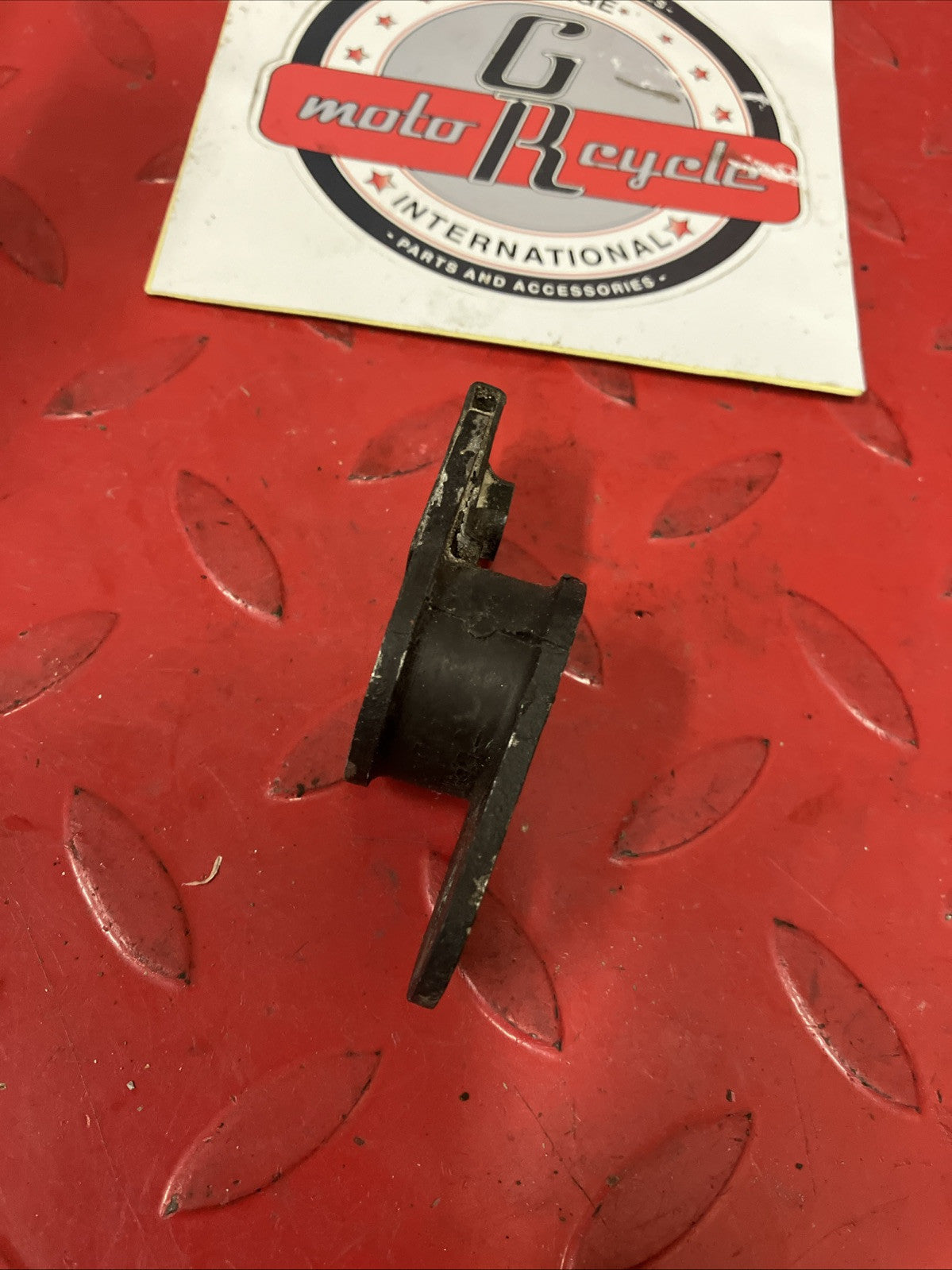 Honda CR250R 2000 Exhaust pipe expansion chamber header stay mount 1997 - 2001