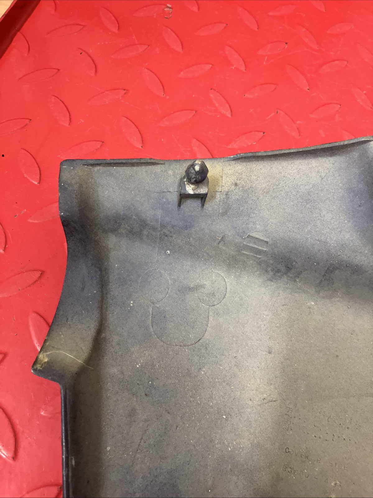 Honda CB750K 1982 right side cover panel fairing 2