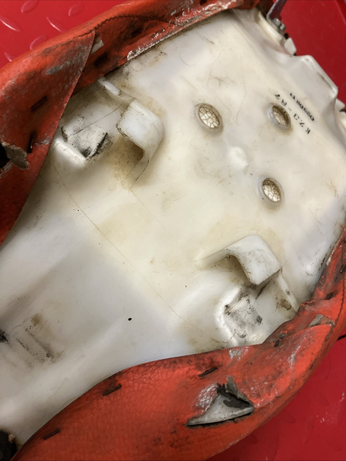 Honda CR250R 1991 Seat saddle pan CR125R CR500R