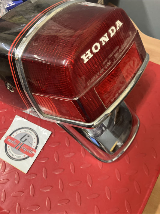 Honda CB750K 1979 Rear fender seat cowl taillight tail light cover trim