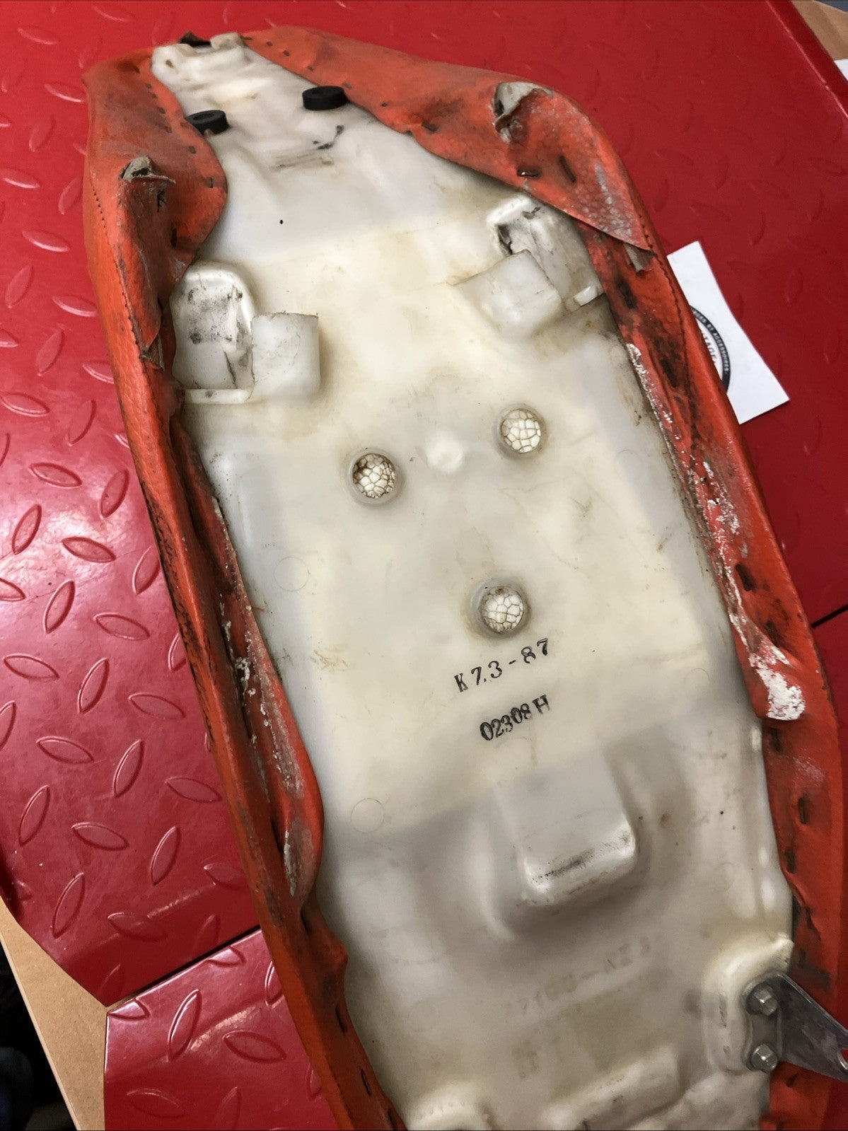 Honda CR250R 1991 Seat saddle pan CR125R CR500R