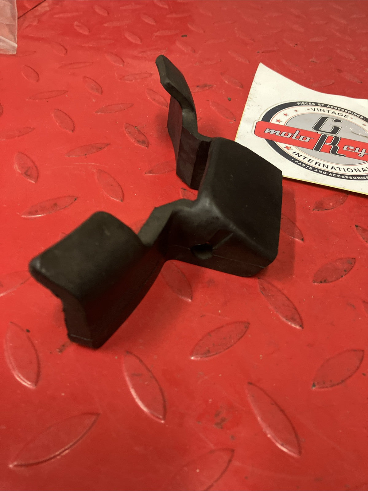 Honda CR250R 2000 Fuel tank reservoir mounting rubber 2001 CR125R