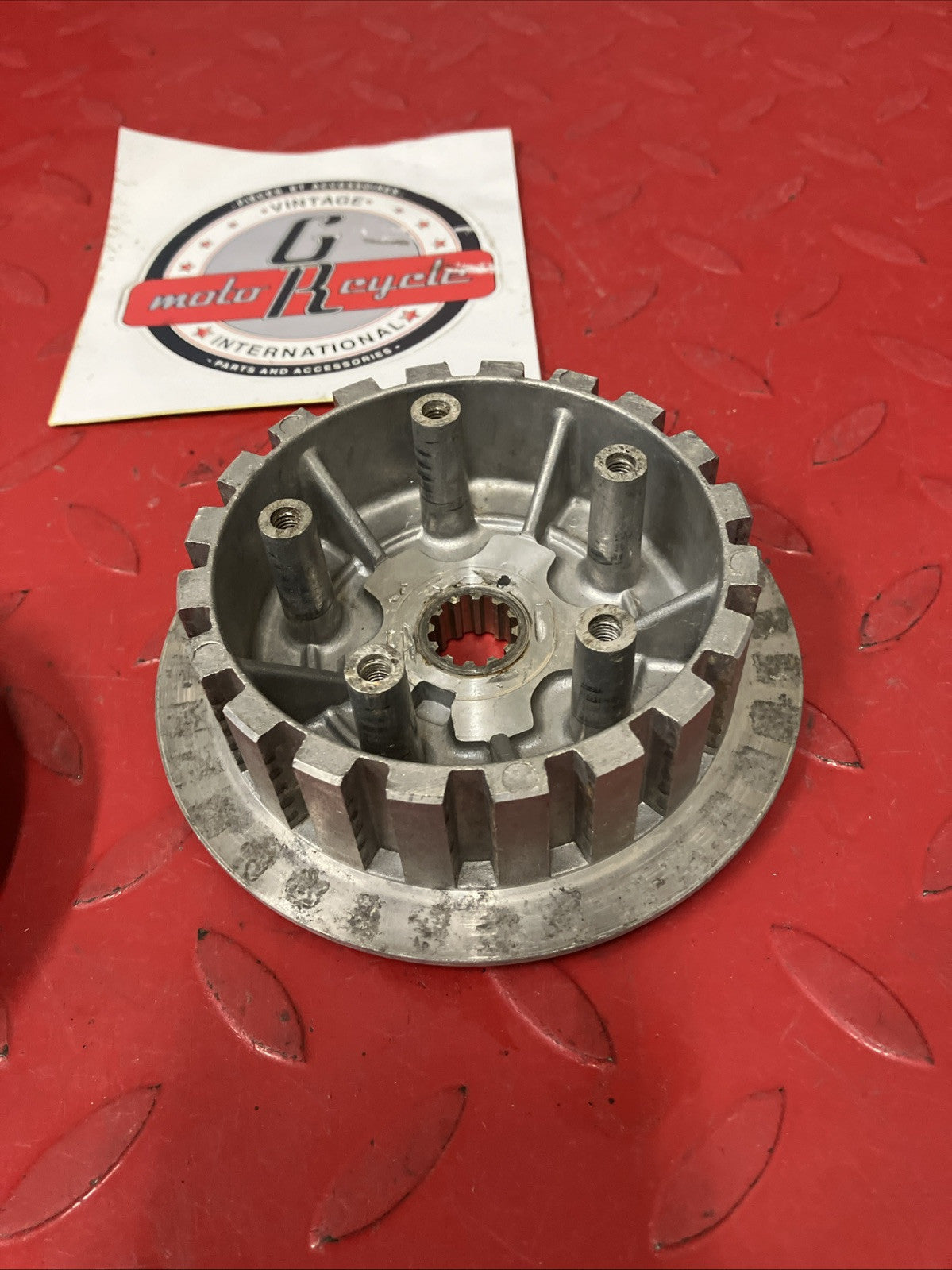 Yamaha YZ125 1982 clutch inner hub pressure plate