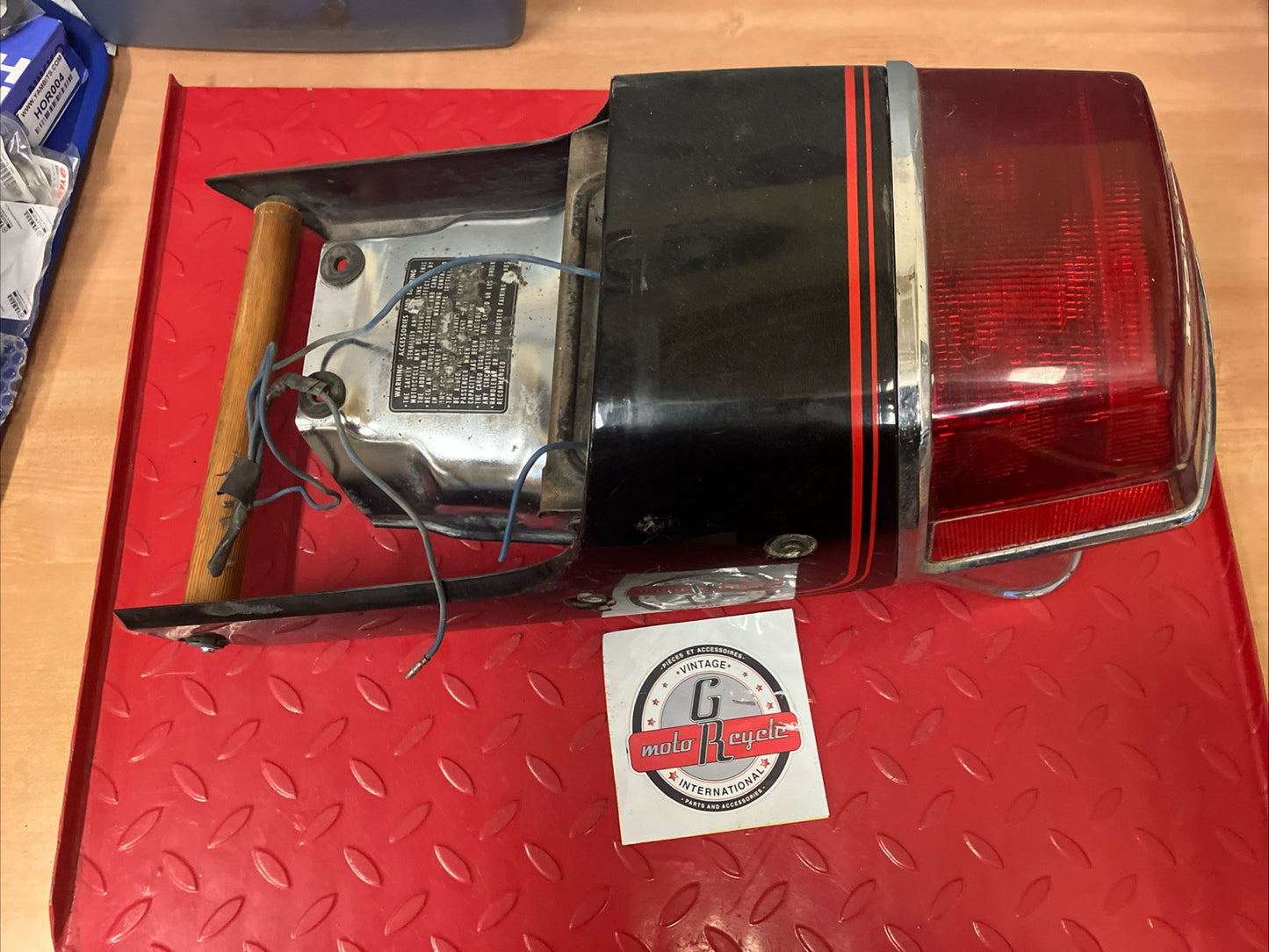 Honda CB750K 1979 Rear fender seat cowl taillight tail light cover trim