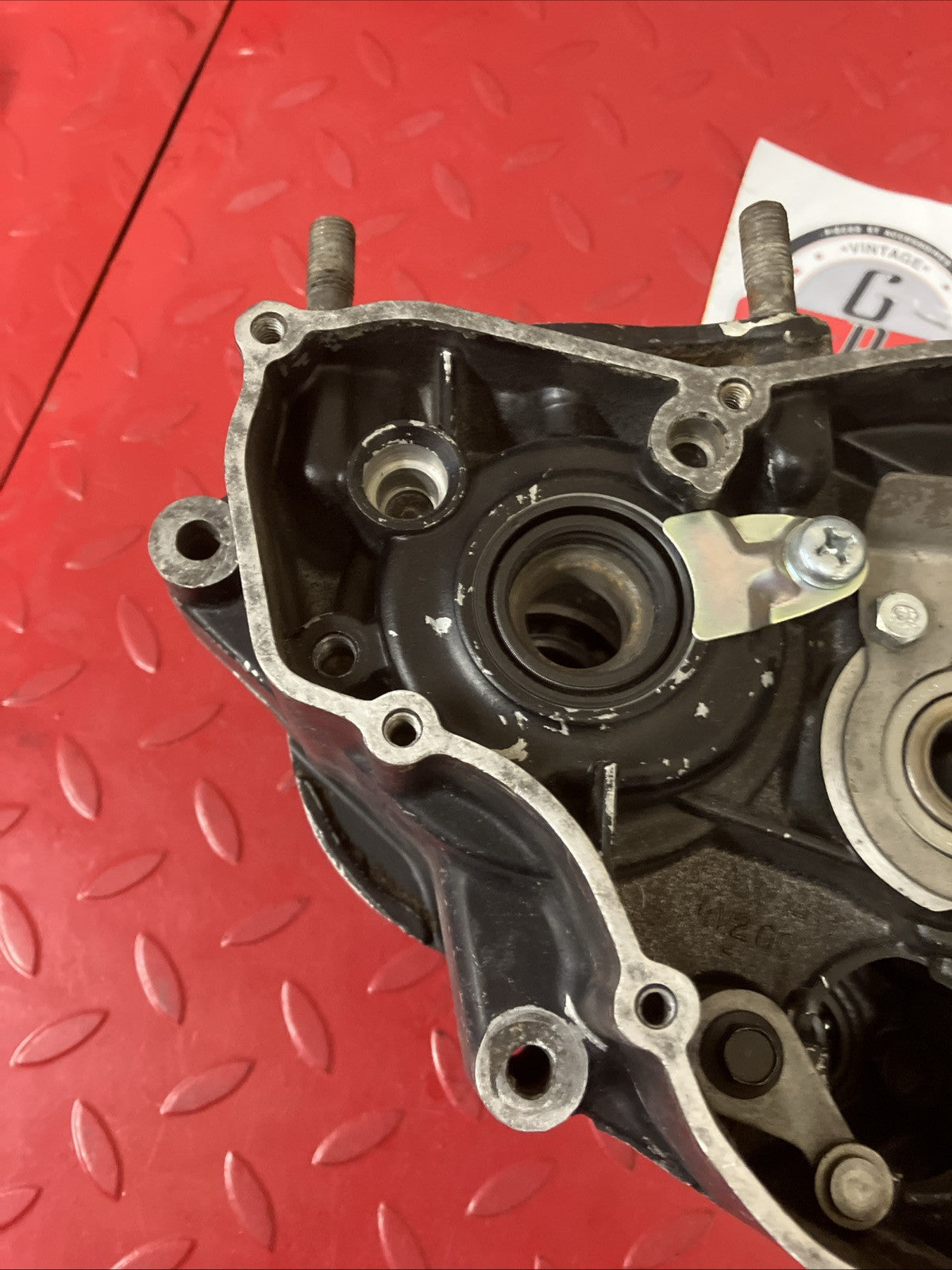 Yamaha YZ125 1981 left right crankcase set crank case