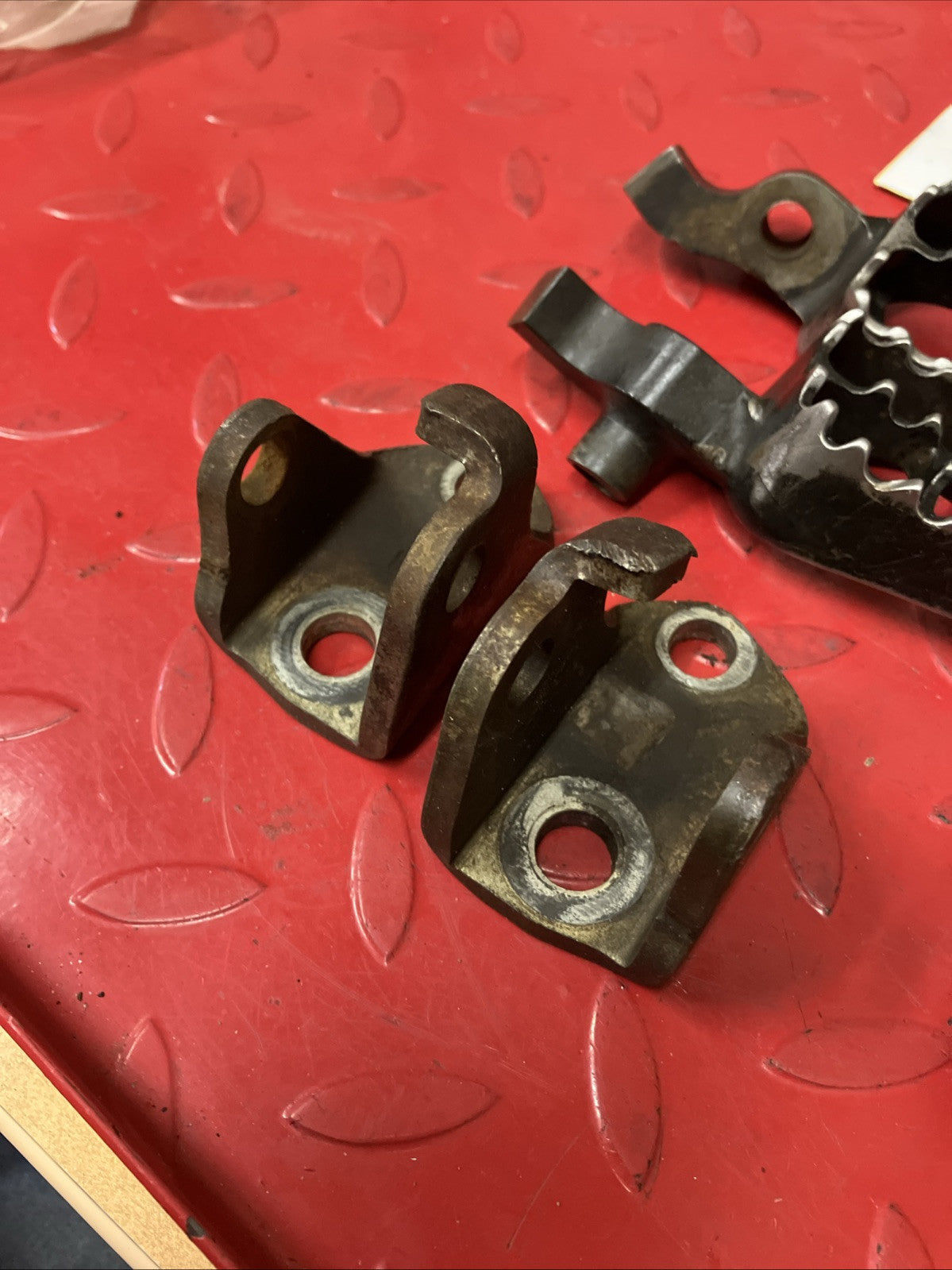 Honda CR250R 2000 Footpeg Footrest Foot peg rest bracket left right 2001 CR125R
