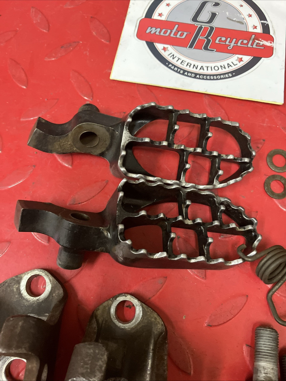 Honda CR250R 2000 Footpeg Footrest Foot peg rest bracket left right 2001 CR125R