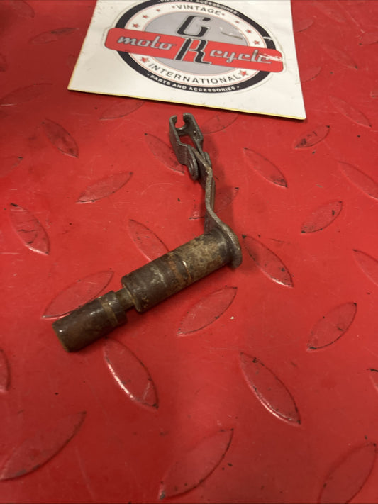 Yamaha YZ125 1984 clutch actuator lifter push lever