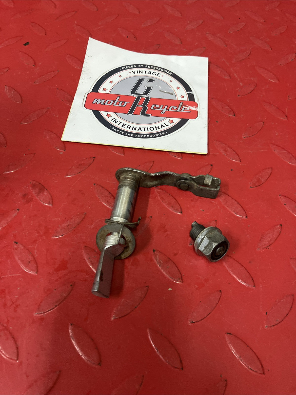 Yamaha DT175 1974 Clutch actuator release lifter push lever
