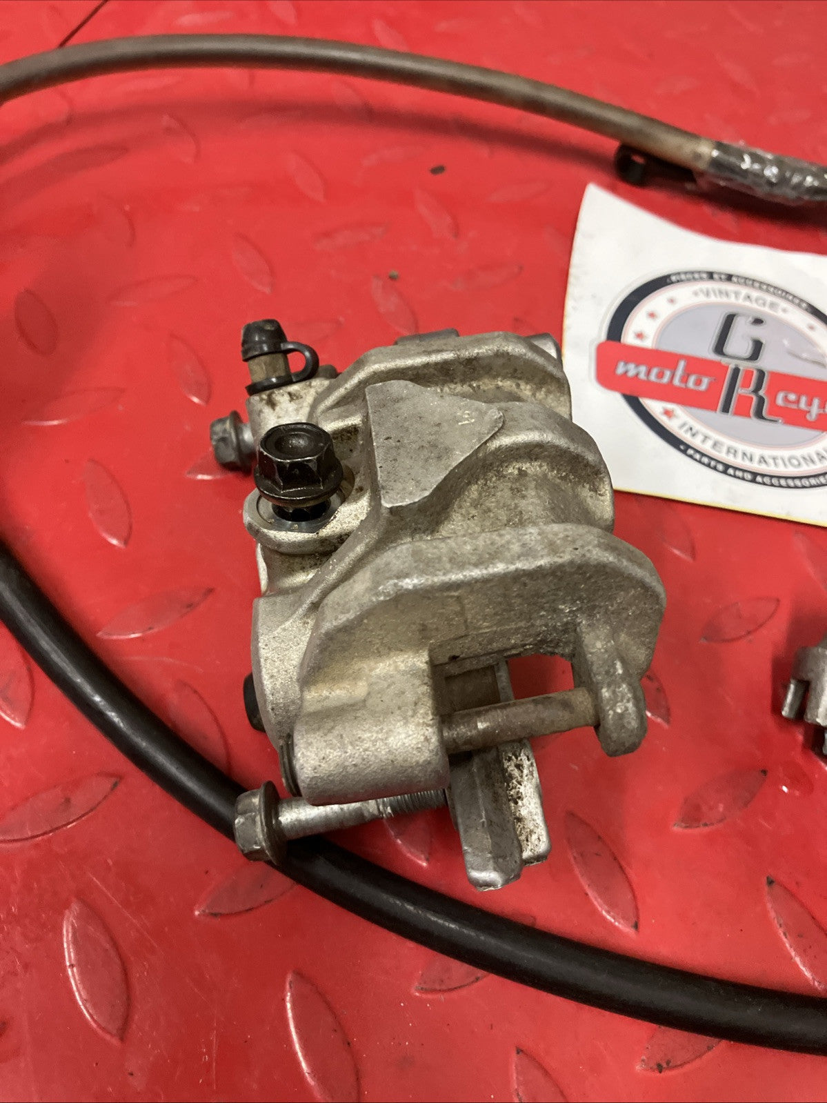 Honda CR250R 2000 Front brake caliper master cylinder hose 2001