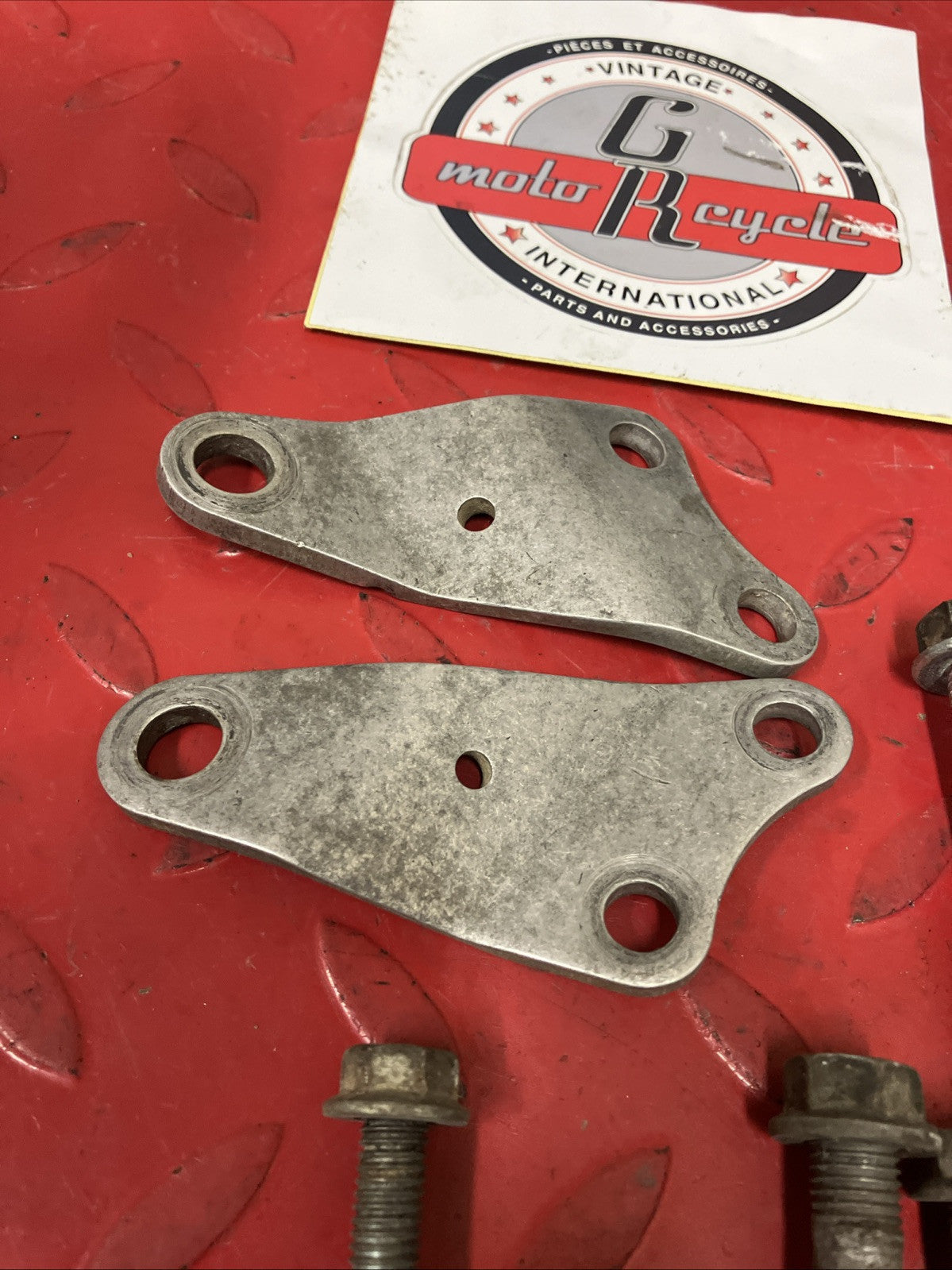 Honda CR250R 2000 Engine motor hanger mounting bolt bracket plate
