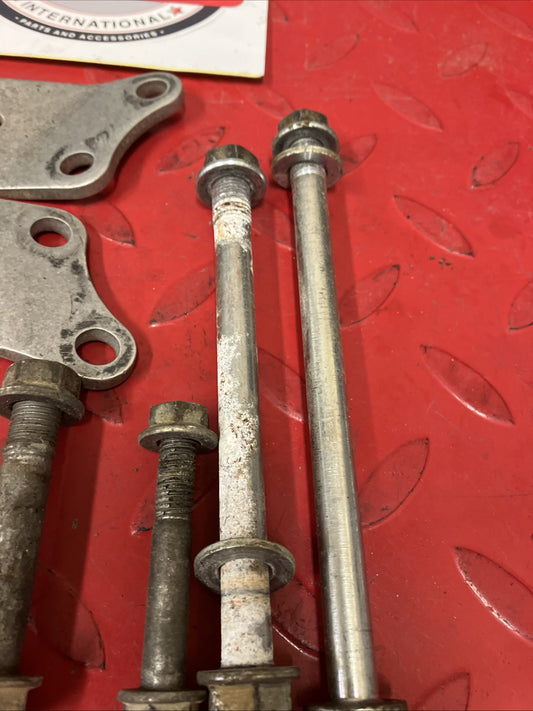 Honda CR250R 2000 Engine motor hanger mounting bolt bracket plate