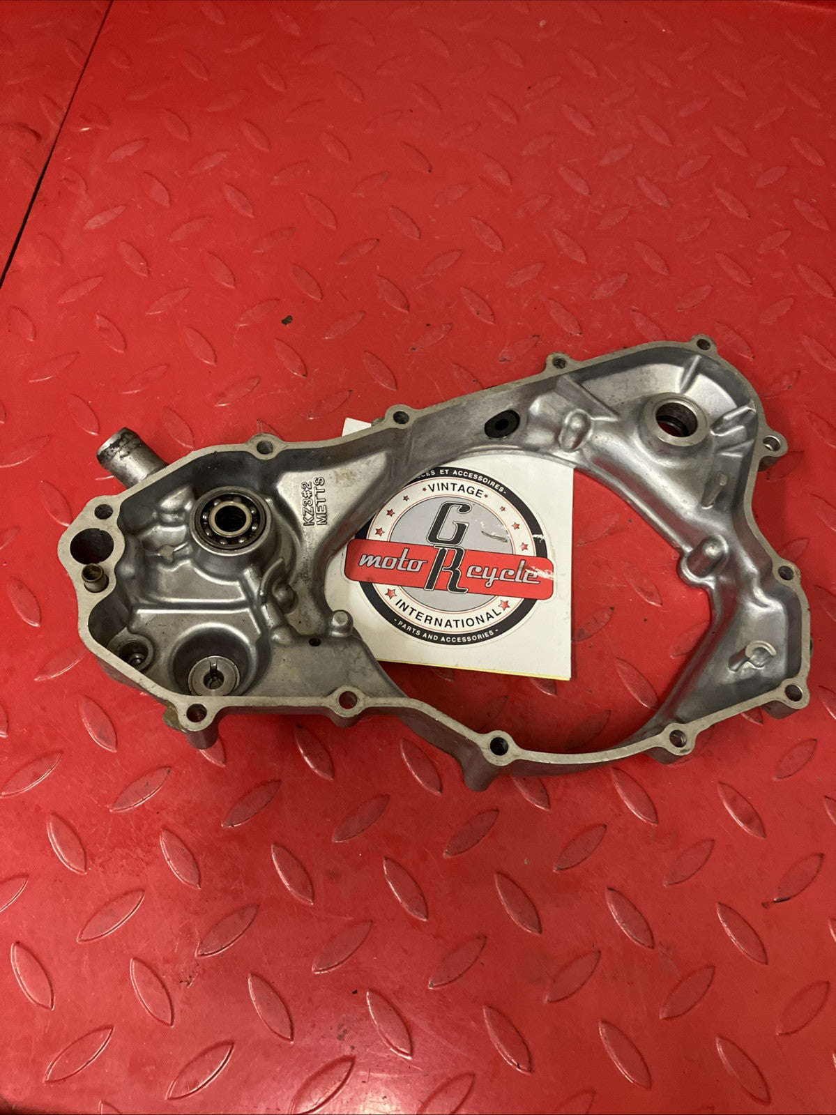 Honda CR250R 2000 Right crankcase inner clutch cover 1997 1998 1999 2001