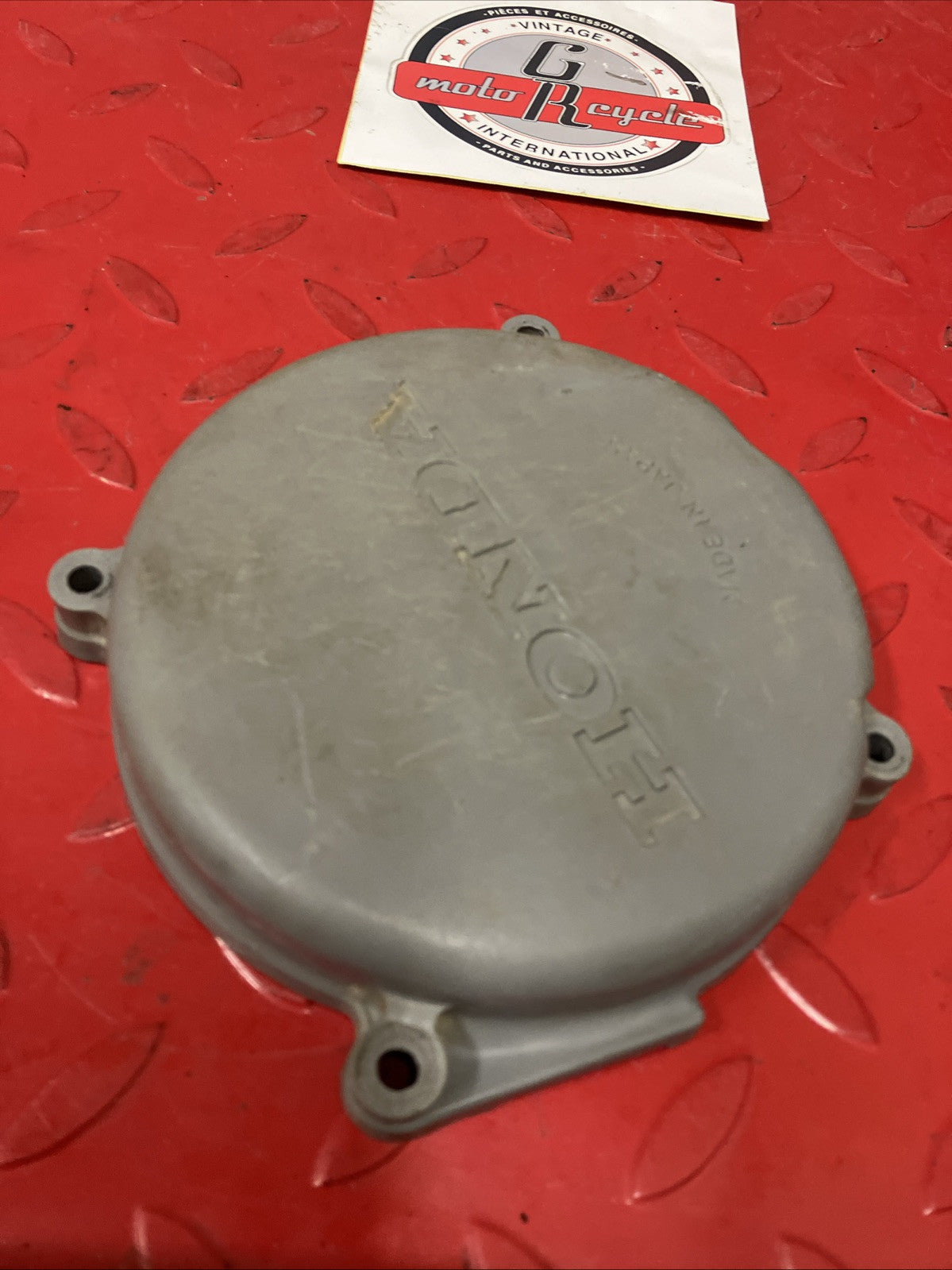 Honda CR250R 2000 Left crankcase stator cover 1992 - 2001
