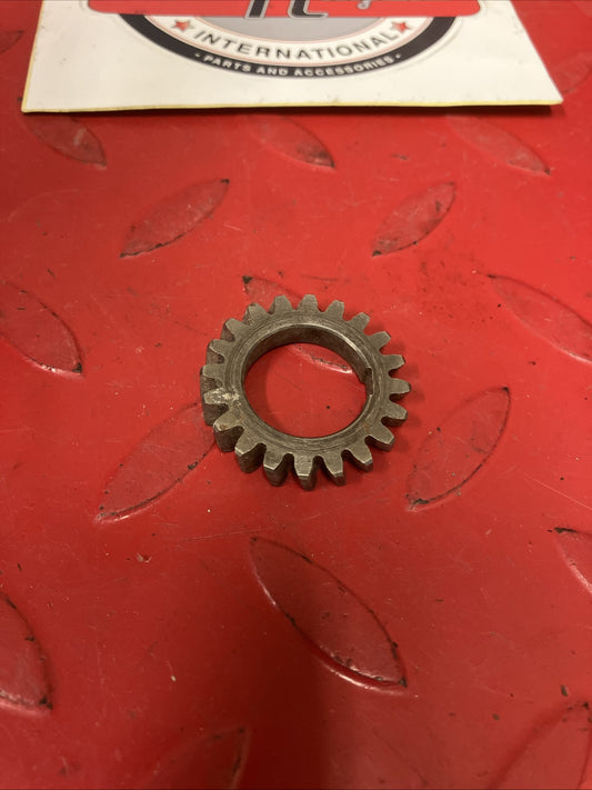 Yamaha YZ125 1981 Water pump drive gear