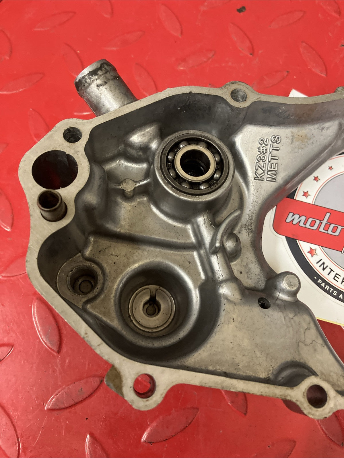 Honda CR250R 2000 Right crankcase inner clutch cover 1997 1998 1999 2001