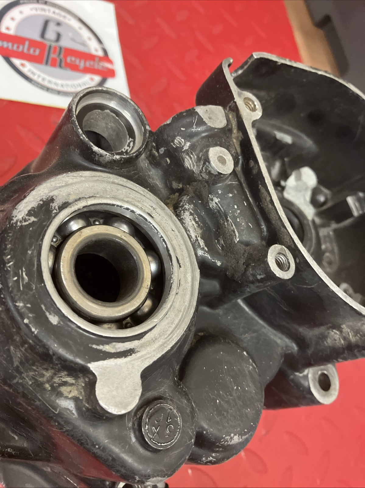 Yamaha YZ125 1981 left right crankcase set crank case