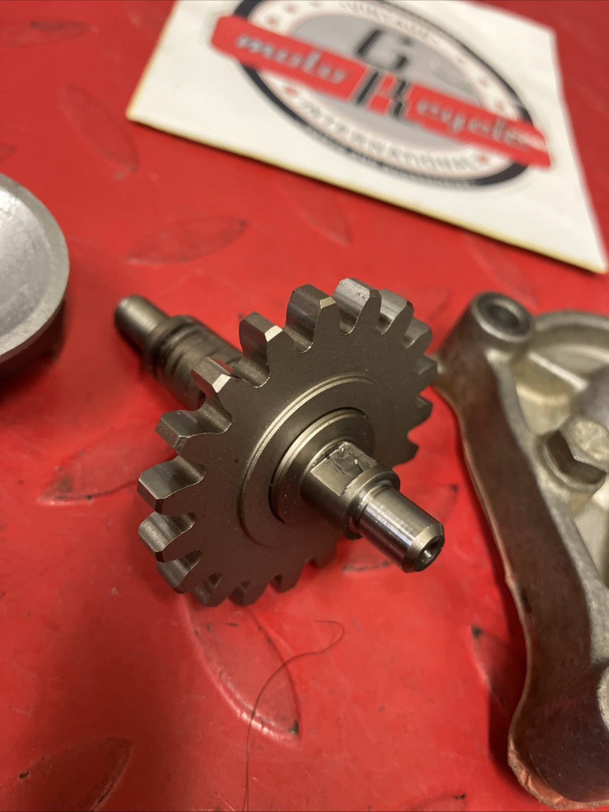 Honda CR250R 2000 water pump cover shaft gear impeller 1997 1998 1999 2001