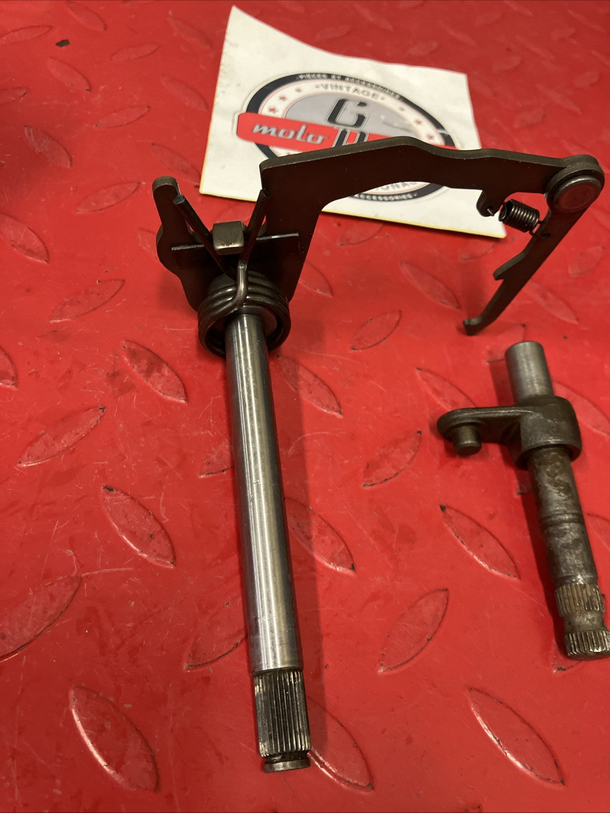 Yamaha DT175 1974 transmission gearshift gear shift shaft spindle lever 1975