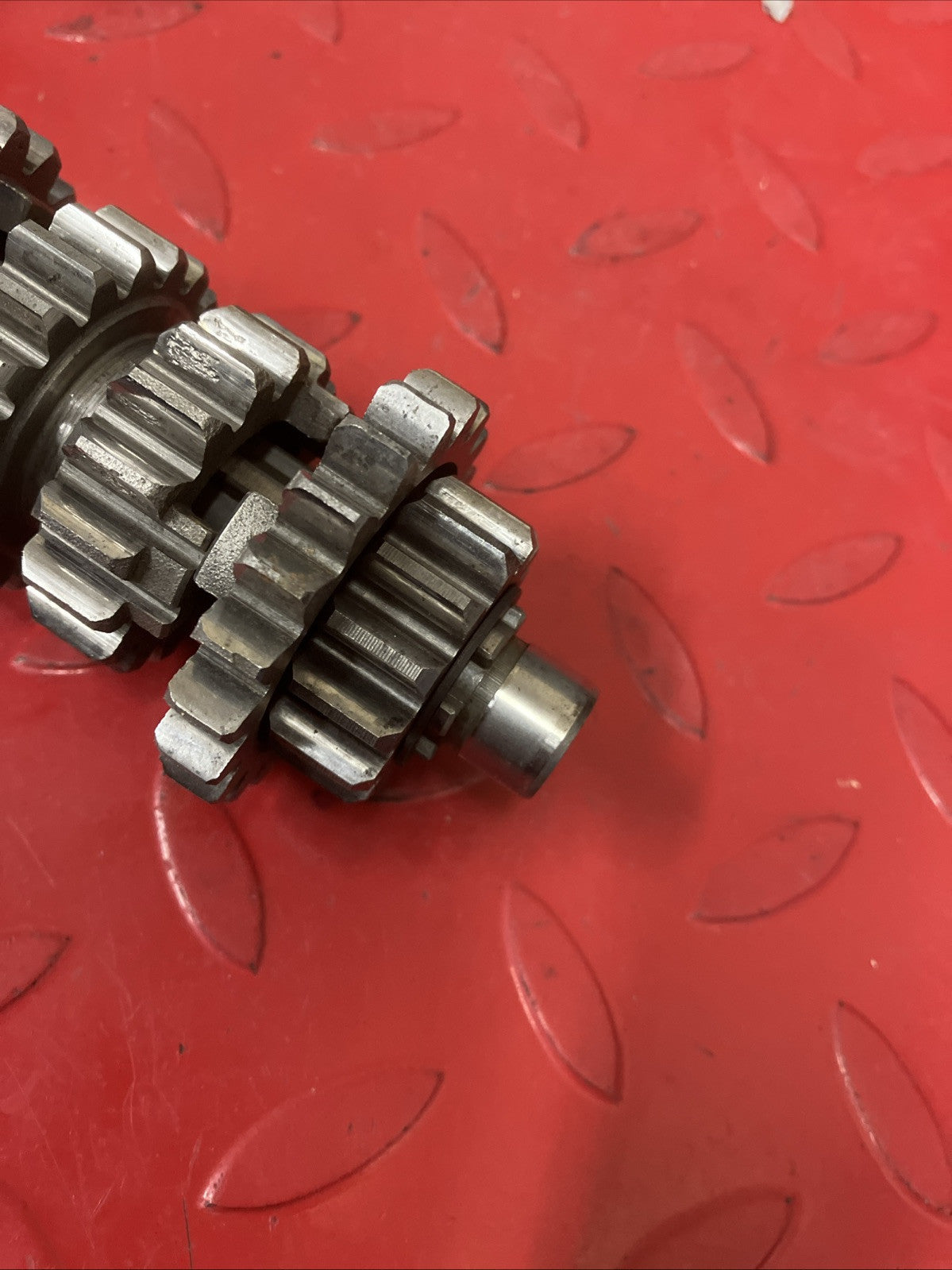 Yamaha YZ125 1981 transmission main counter shaft axle gear