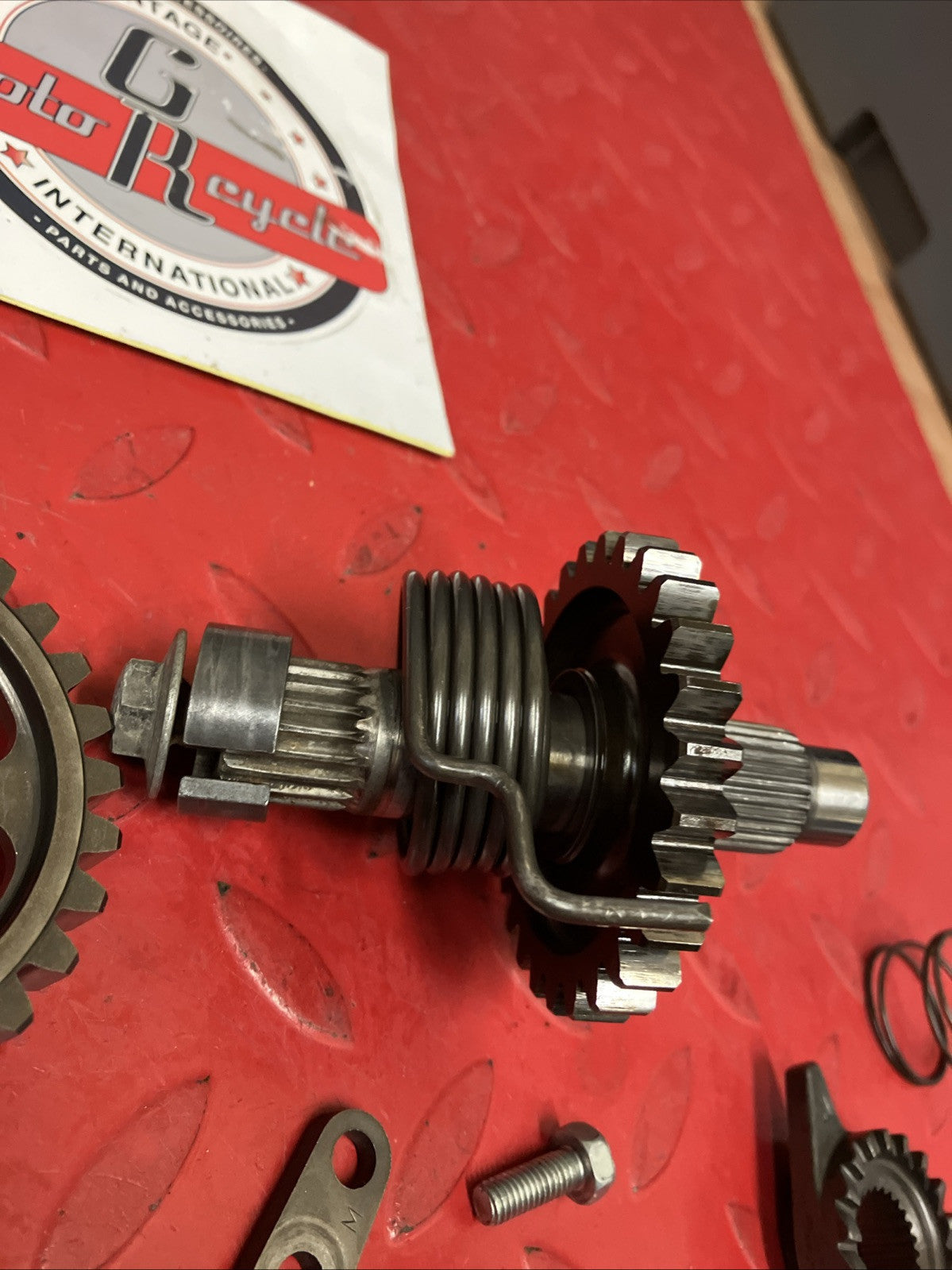 Honda CR250R 2000 kickstarter kick starter spindle shaft idle gear 1996 - 2002