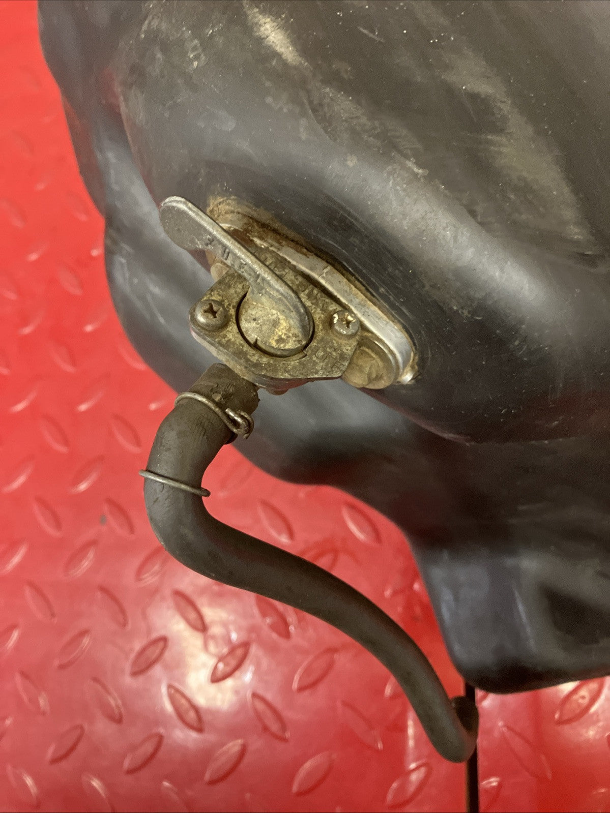 Honda CR250R 2000 Fuel tank gas petrol reservoir CR125R 2001
