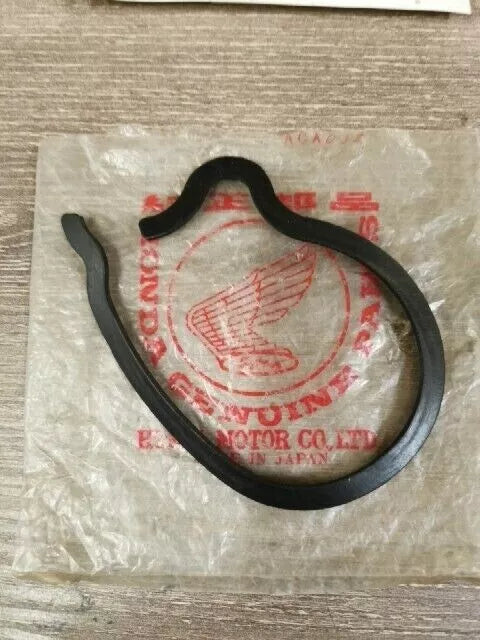 HONDA CBX1000 1979 1980 PLATE SUSTAINING FRONT SPROCKET COVER GASKET 11343-422-000 H79