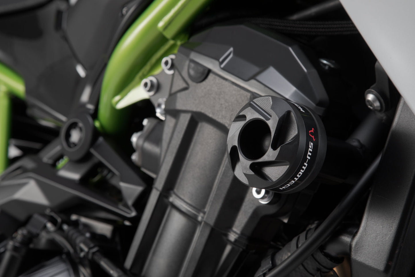SW-MOTECH FRAME SLIDER KAW Z900 MODELS (16-22) STP.08.868.10000/B