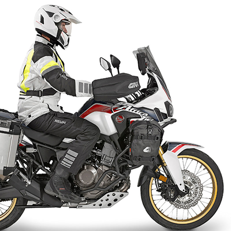GIVI BLACK HAND PROTECTORS WITH MOUNTING KIT. TM421