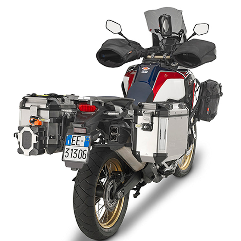 GIVI BLACK HAND PROTECTORS WITH MOUNTING KIT. TM421