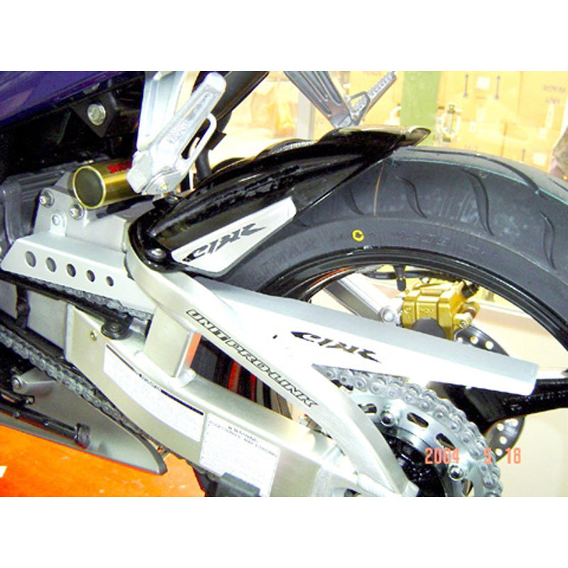 PUIG HUGGER LAZERCUT PLATE CBR600RR 05-06 BLACK. 2519N