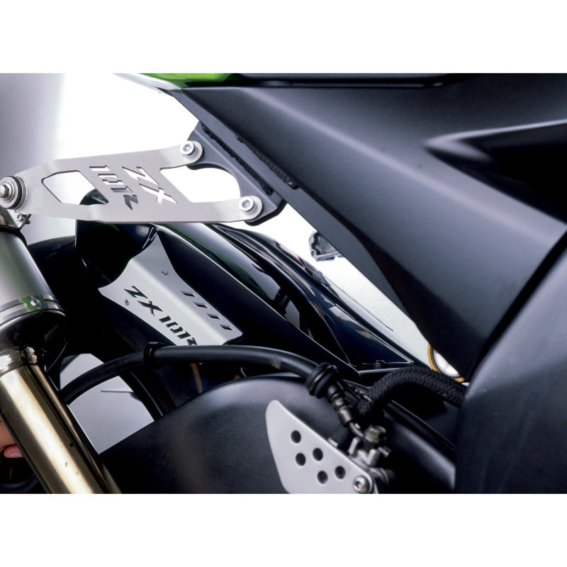 PUIG HUGGER LAZERCUT PLATE KAW. ZX10R 04-05 BLACK. 2522N
