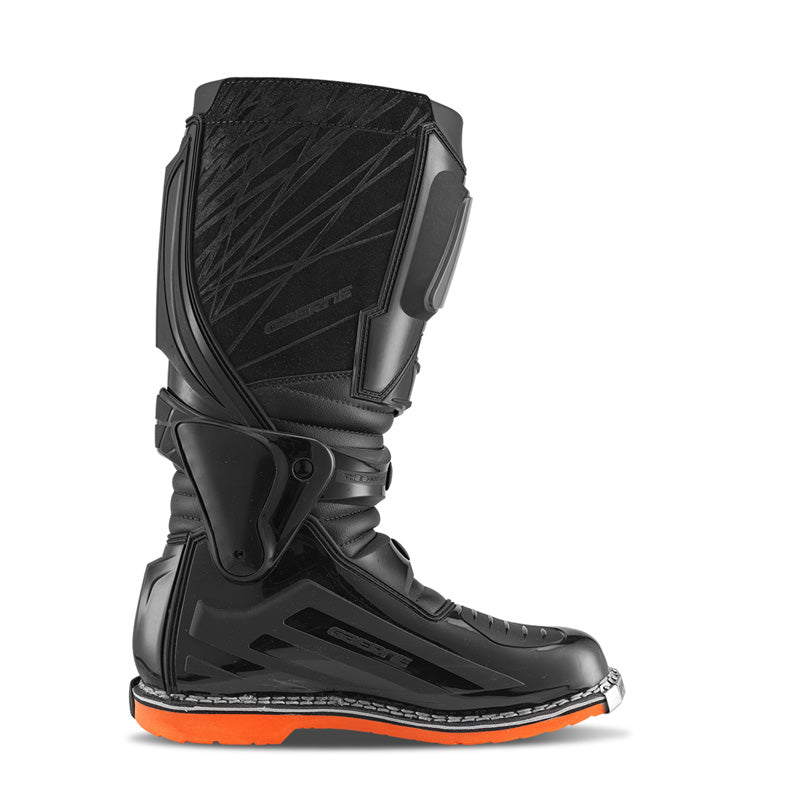 GAERNE GAERNE FASTBACK SUPERMOTARD MIDNIGHT BLACK SIZE 4 2201-011-44