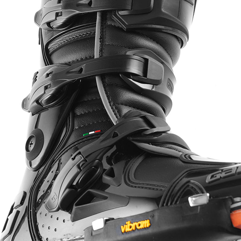GAERNE GAERNE FASTBACK SUPERMOTARD MIDNIGHT BLACK SIZE 4 2201-011-44