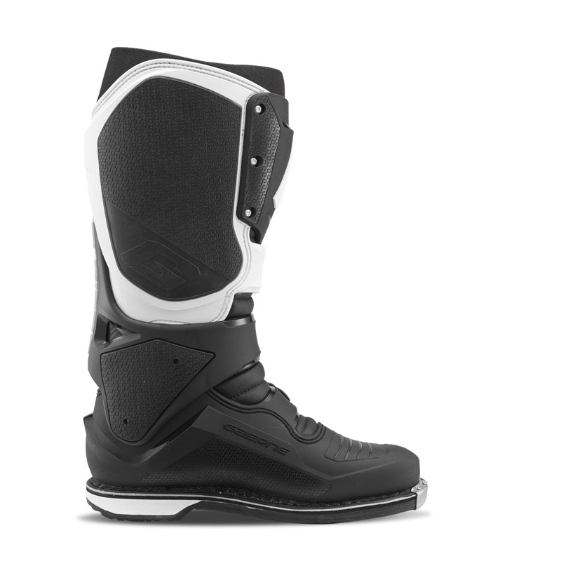 GAERNE SG-22 MX BOOTS - BLACK/WHITE (44) 2262-020-44