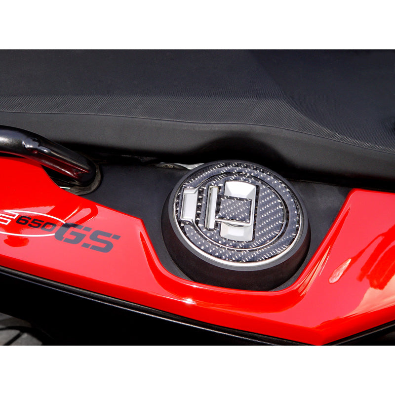 NATIONAL CYCLE CARBON FIBER FUEL CAP TRIM WITHOUT BOLT PATTERN Z8891