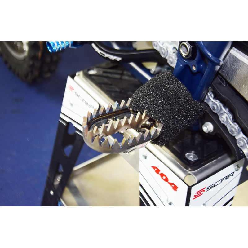 SCAR FOOTPEGS GRIPPER (BETA/HUSQ/KTM) TITANIUM S5517