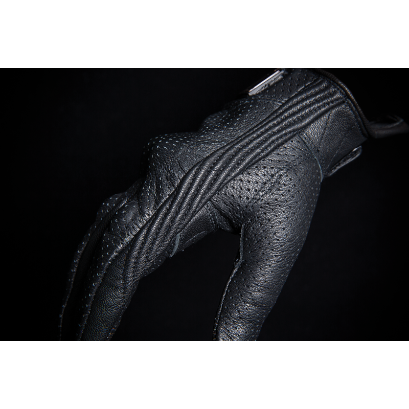 ICON PURSUIT WM PERF GLOVE BK MD 3302-0801