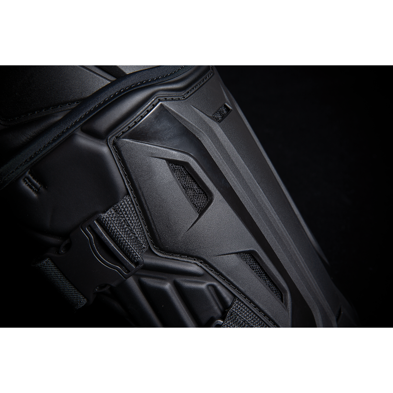 ICON FA3 KNEE GUARD BLACK L/XL 2704-0495