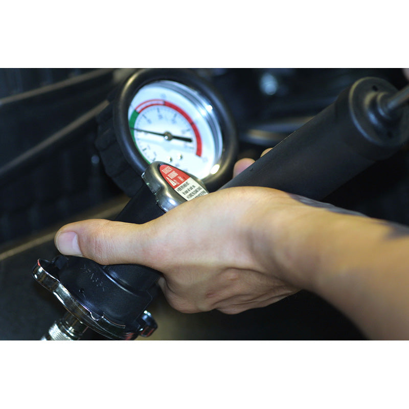 BIKE SERVICE COOLING SYSTEM  RADIATOR PRESSURE TEST BS0244