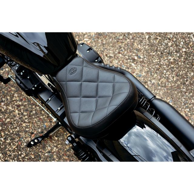 MUSTANG SOLO TOURING SEAT-BLACK-SCOUT BOBBER 18-24 76842