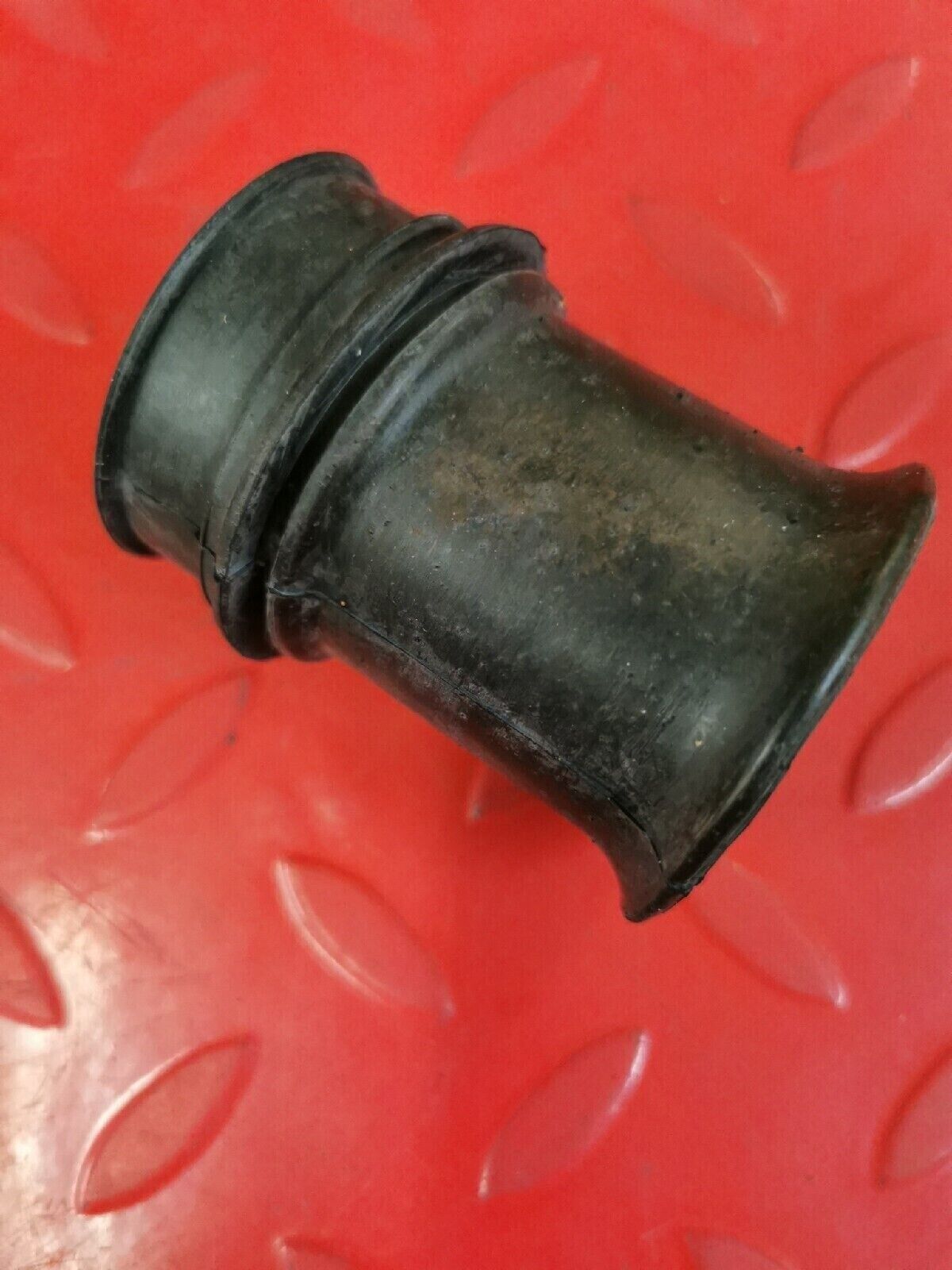 NOS HONDA CB750A 1976 TUBE AIR CLEANER CONNECTING 17253-393-300 H39