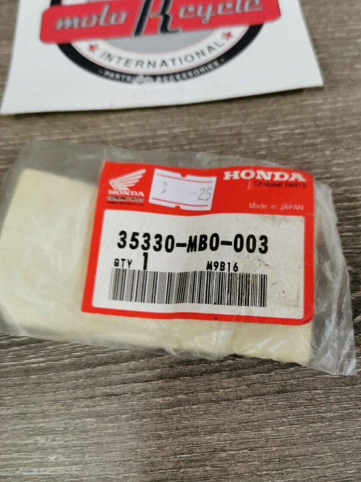 NOS HONDA ST1100A VFR800F1  GL1500SE CB1000 CLUTCH SWITCH 35330-MB0-003 H46