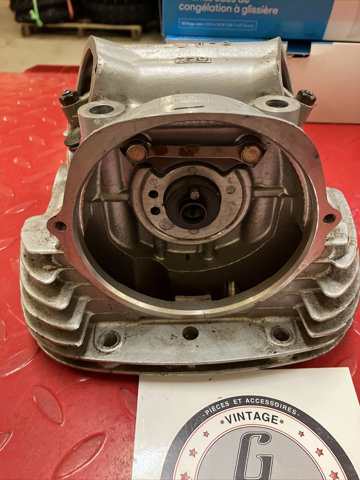 NOS Yamaha XV500 Virago 500 1983 1984 Cylinder head cover camshaft valve 1