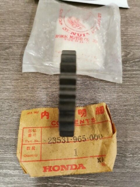 NOS HONDA ATC200X 1983 GEAR IDLE STARTER 23531-965-000 H112