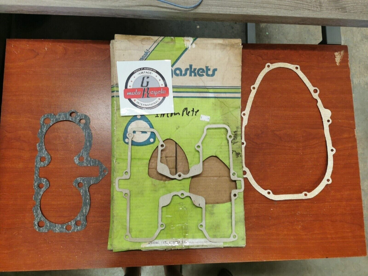 NOS Kawasaki 1976 - 1978 KZ750 INCOMPLETE GASKET KIT 14046-117 K2