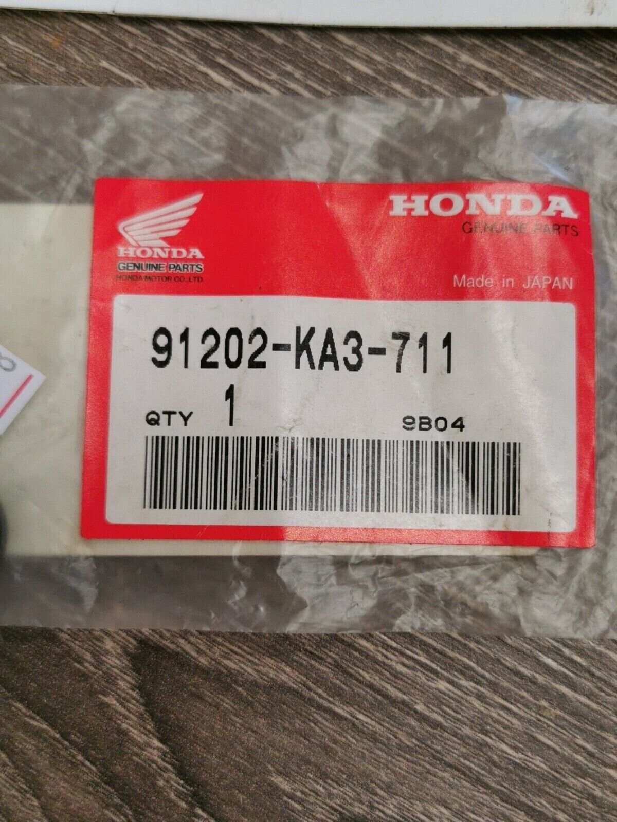 NOS HONDA OIL SEAL 10X17X4  ARAI 91202-KA3-711 H59
